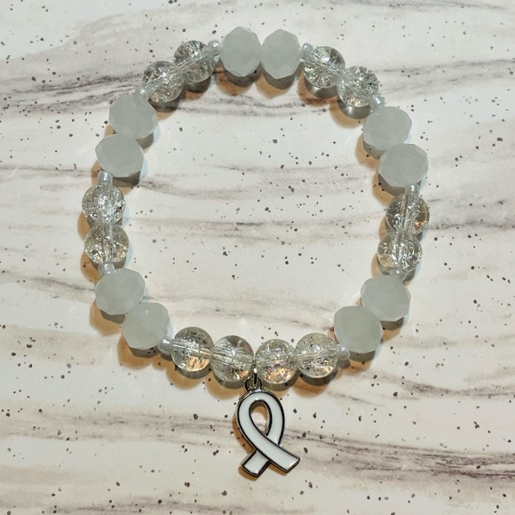 Lung Cancer Awareness Bracelet | White Ribbon - Picture 4 of 6